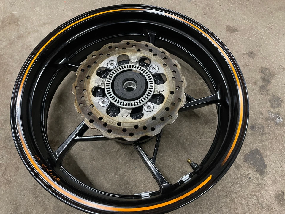 Llanta trasera 2017-2022 Kawasaki Ninja 650 ex650 650r 18 19 20 21 recta Foto 2 de 4