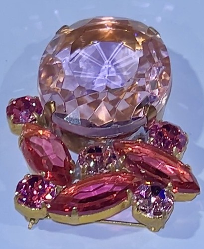 VTG CZECH LARGE FACETED Lt & Hot Pink CUT CRYSTAL BROOCH Open Back EXTRAORDINARY - Picture 6 of 8