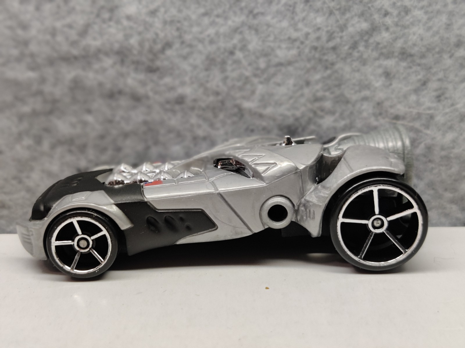 Hot Wheels 1:64 2008 New Models 22/40 RocketFire Silver ~ Mint!