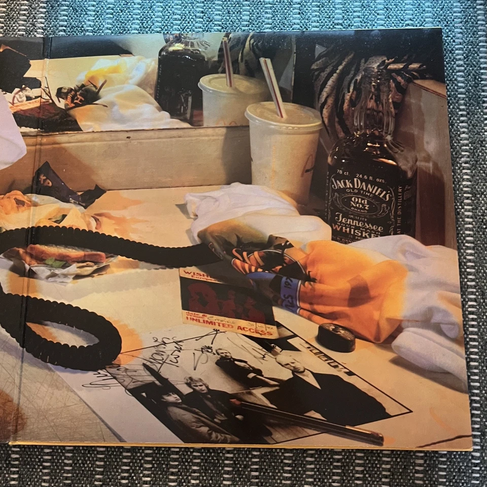 Wishbone Ash Live Dates Volume Two Archival Copy with Hype Sticker Vinyl LP NM - Image 4 of 4