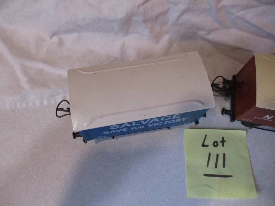 O gauge Hornby styled replica wagons, Salvage for Victory van, N.E. van - Image 2 of 2