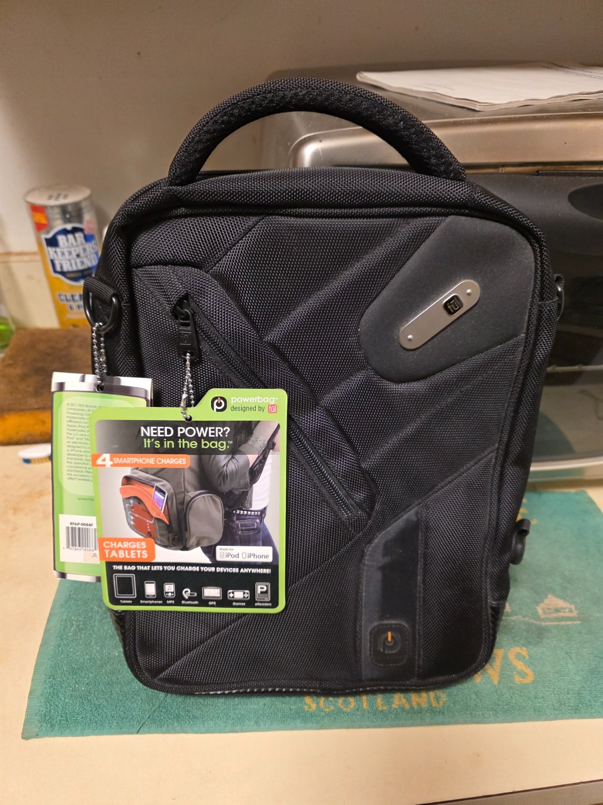 Ful Powerbag /Messenger Bag 0088F w/ Battery USB Charging Hu