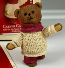 HALLMARK KEEPSAKE CHRISTMAS ORNAMENT CALVIN CARVER 5TH IN SNOW CUB CLUB 2002 NEW