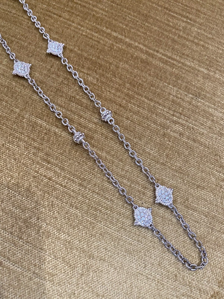 Collar estación de diamantes pavé largo Judith Ripka 35" en oro blanco de 18 k -HM2258BB Foto 3 de 4