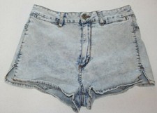 Bullhead "Hot" Womens Size 5 26x1.5 Stretch Acid Wash Faded Denim Shorts