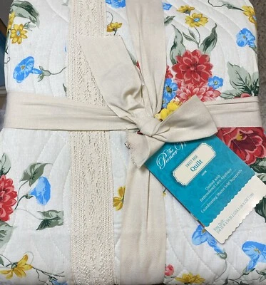 Pioneer Woman ~ SWEET ROSE ~ KING Size ~ Embroidered Lace ~ 104 X 94 Quilt