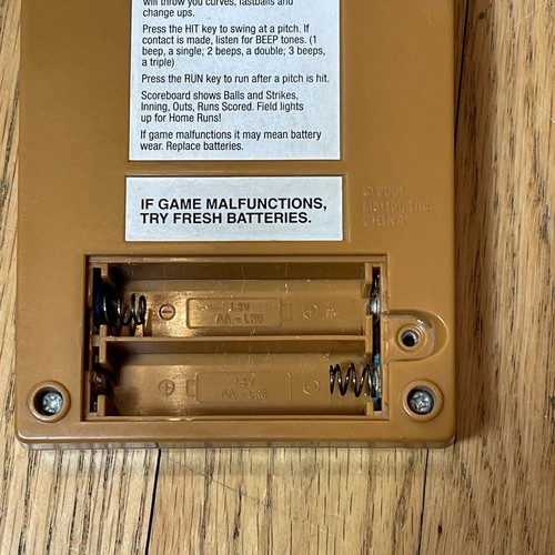 Jeu de baseball électronique classique | Urban Outfitters Canada