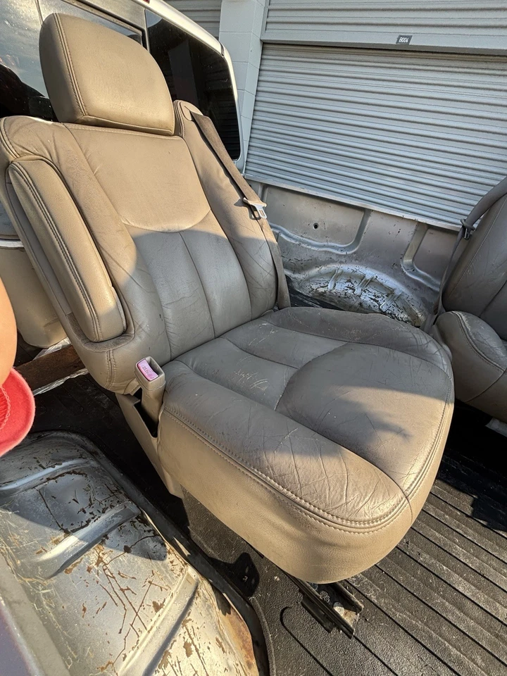 Tahoe 雪佛兰 GMC Silverado 育空郊区雪崩座椅 2003 2004 2005 2006 — 第 3/4 张图片