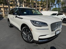 2023 Lincoln Aviator 
