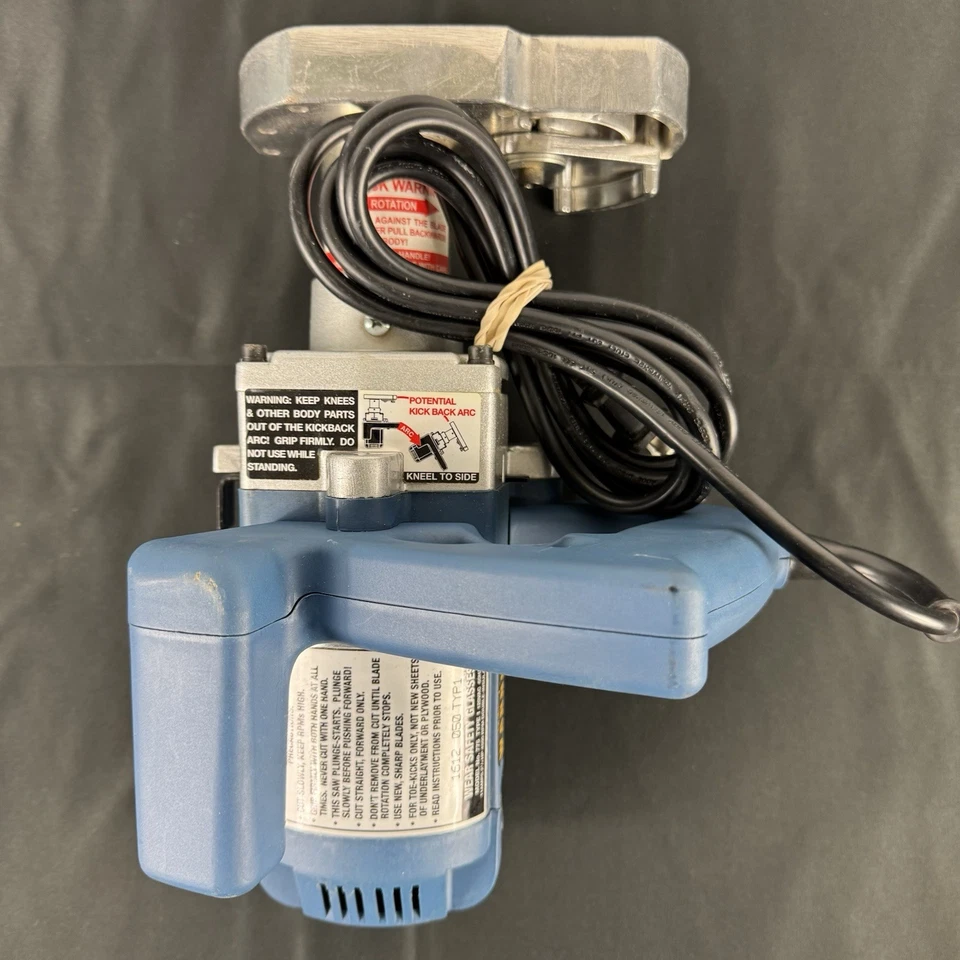 Crain Toe-Kick Saw No. 775 w/ Case (Used) - Image 4 of 4