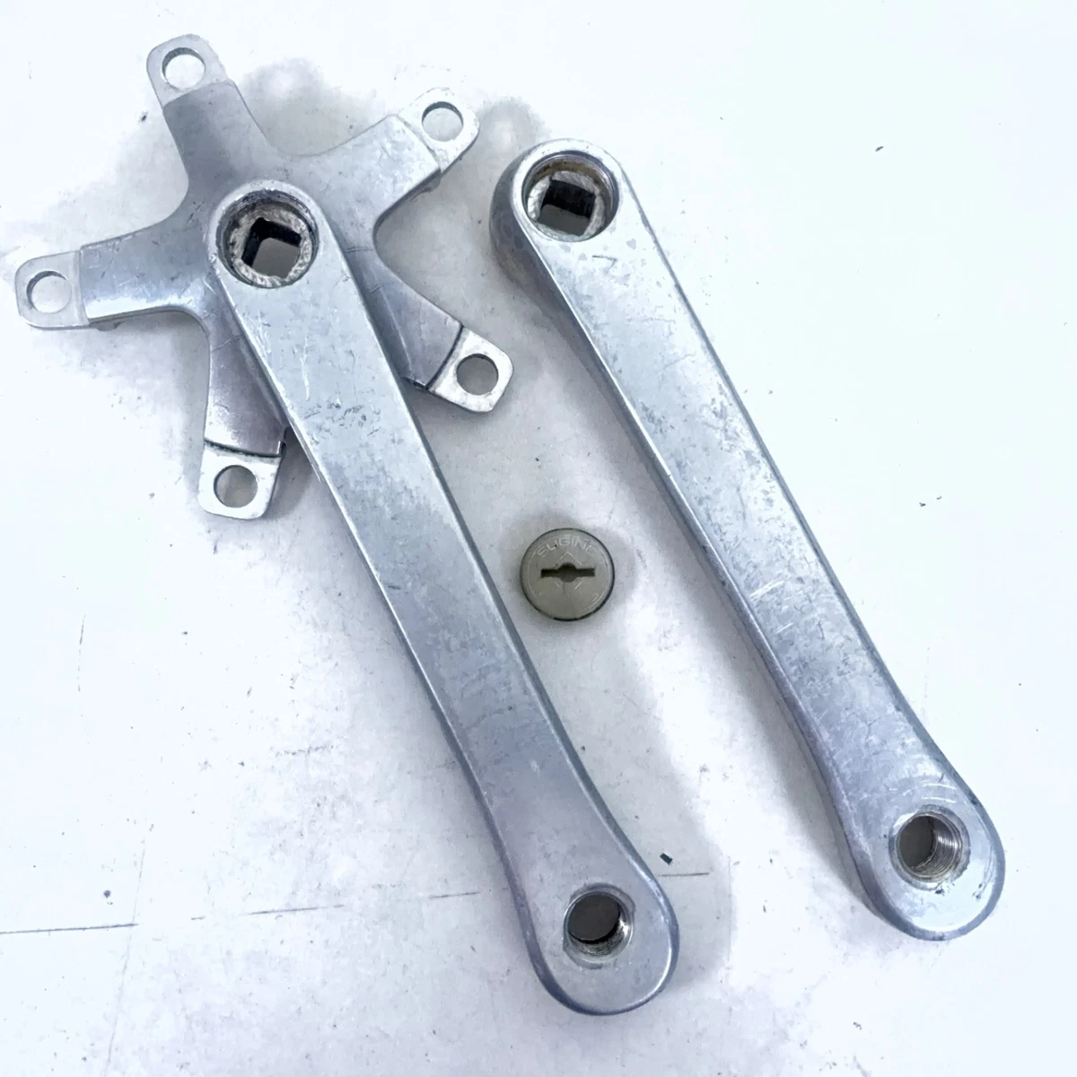 Jeu de 4 boulons de plateau M8 x 10 mm par fabrication de roues - couleur noire