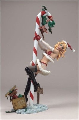 McFarlane s Twisted X-Mas Mrs. Claus Blonde Variant Christmas Figure 1/4K SEALED