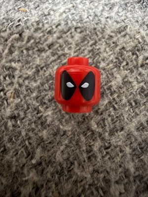 Lego Deadpool head sh0032 3626pb0703 authentic Minifigure parts 6866 Marvel