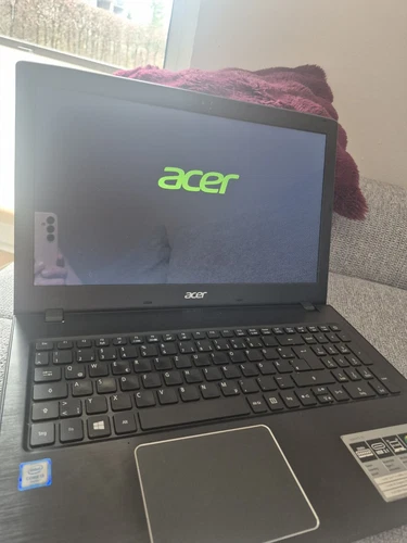 Acer Aspire E15 Mit Touchscreen und SSD - Bild 2 von 6