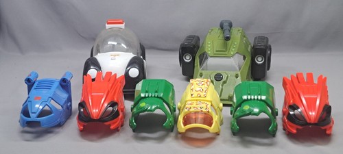 Zhu Zhu Pets Lot 9  Armor Bed Bag Blanket Goggles