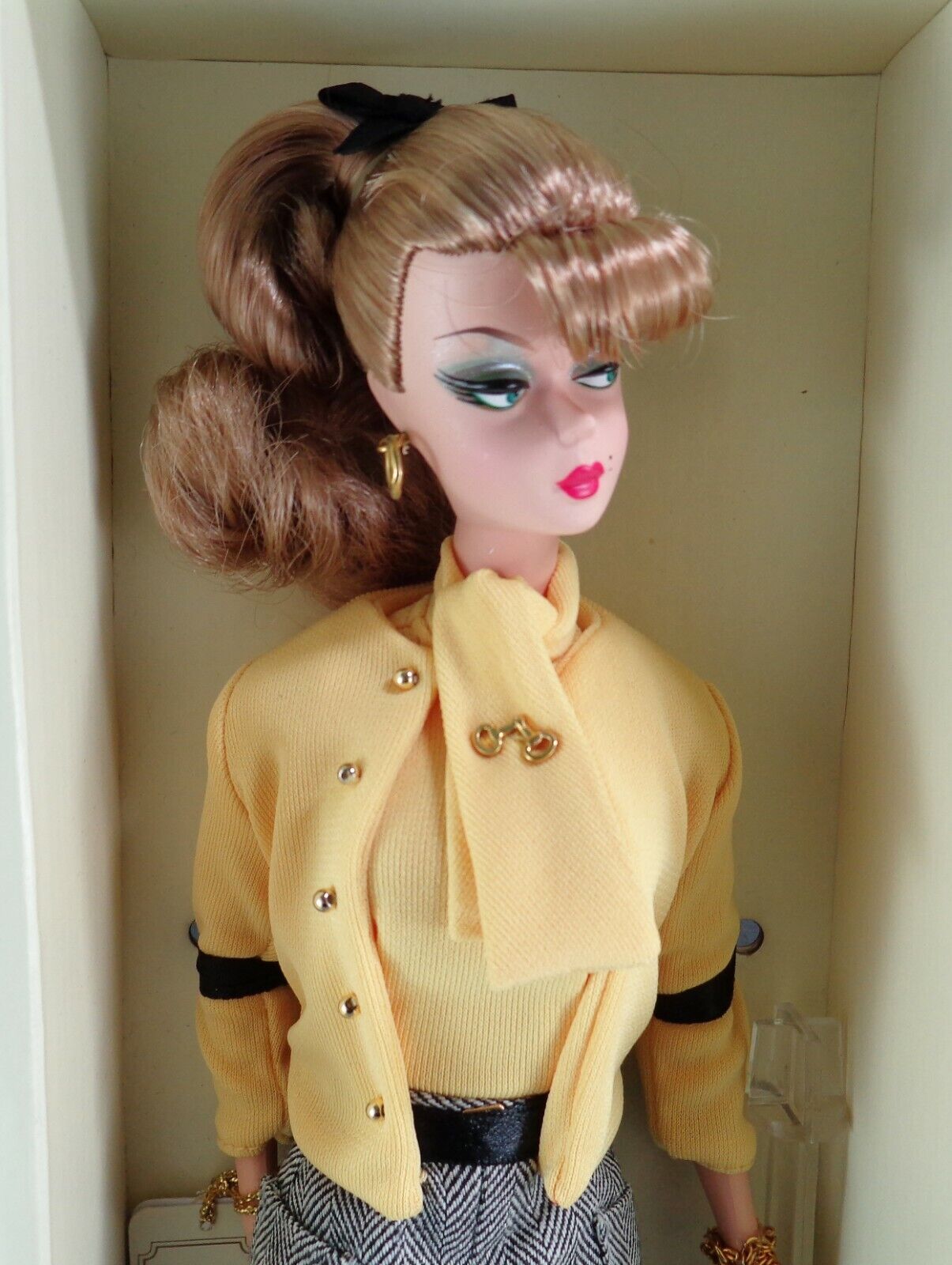 Barbie Fashion Model Collection -THE SECRETARY - Silkstone Barbie Doll -  2007