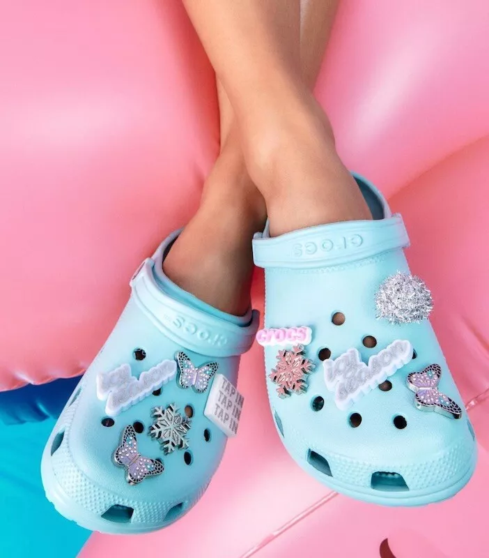 SAWEETIE X CROCS CLASSIC CLOG W/ JIBBITZ - Women’s 9 In Hand