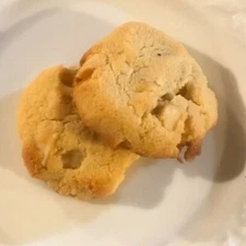 **GLUTEN FREE & KETO WHITE CHOC MACADAMIA COOKIES -Crave Keto Kitchen