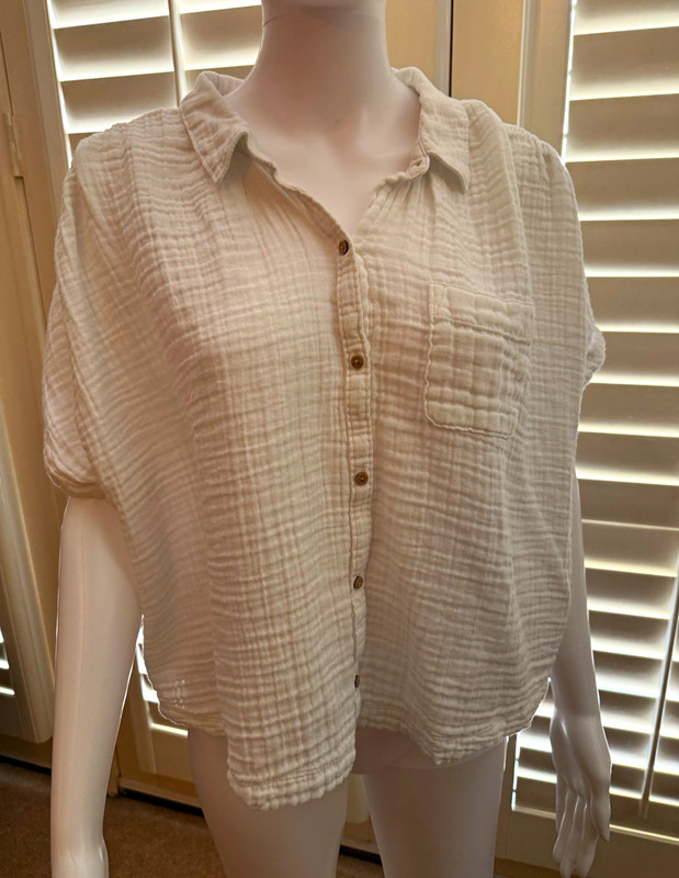 Old Navy Women's White Cotton Woven Collared Short Sleeve Button-Up Shirt L