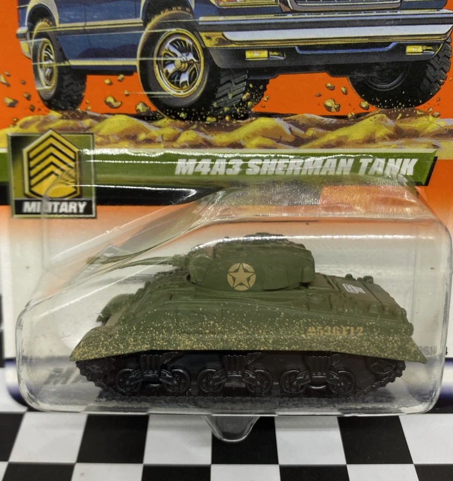 Matchbox 2000 Mainline Military Green M4A3 Sherman Tank 1/64 - Image 2 of 4