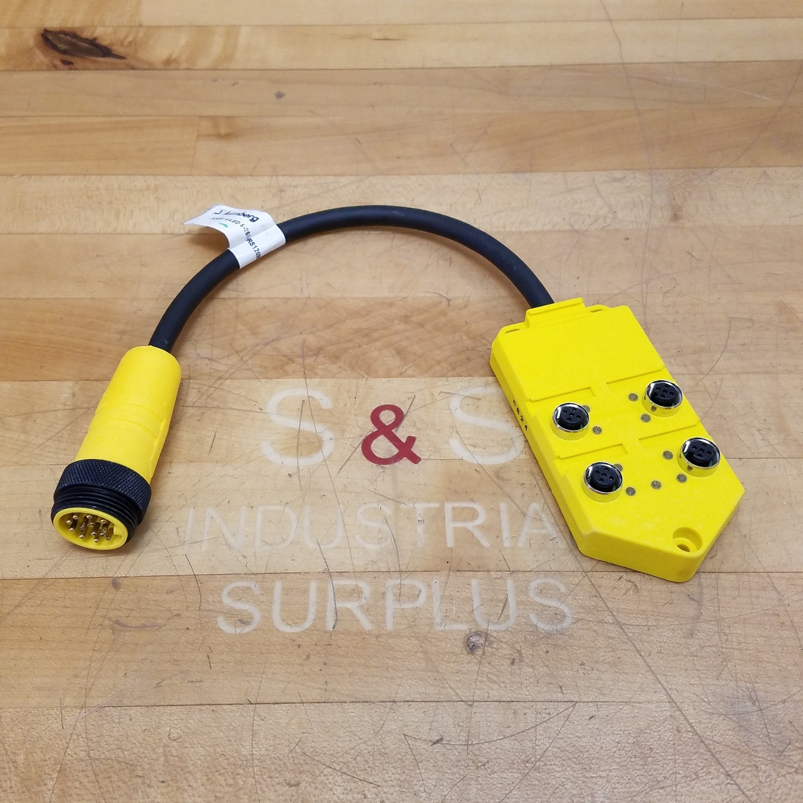 Turck ASBV 4/LED 5-256/RS120M, 4 Port Distribution Block, 5 Pin M12 To 12 Pin