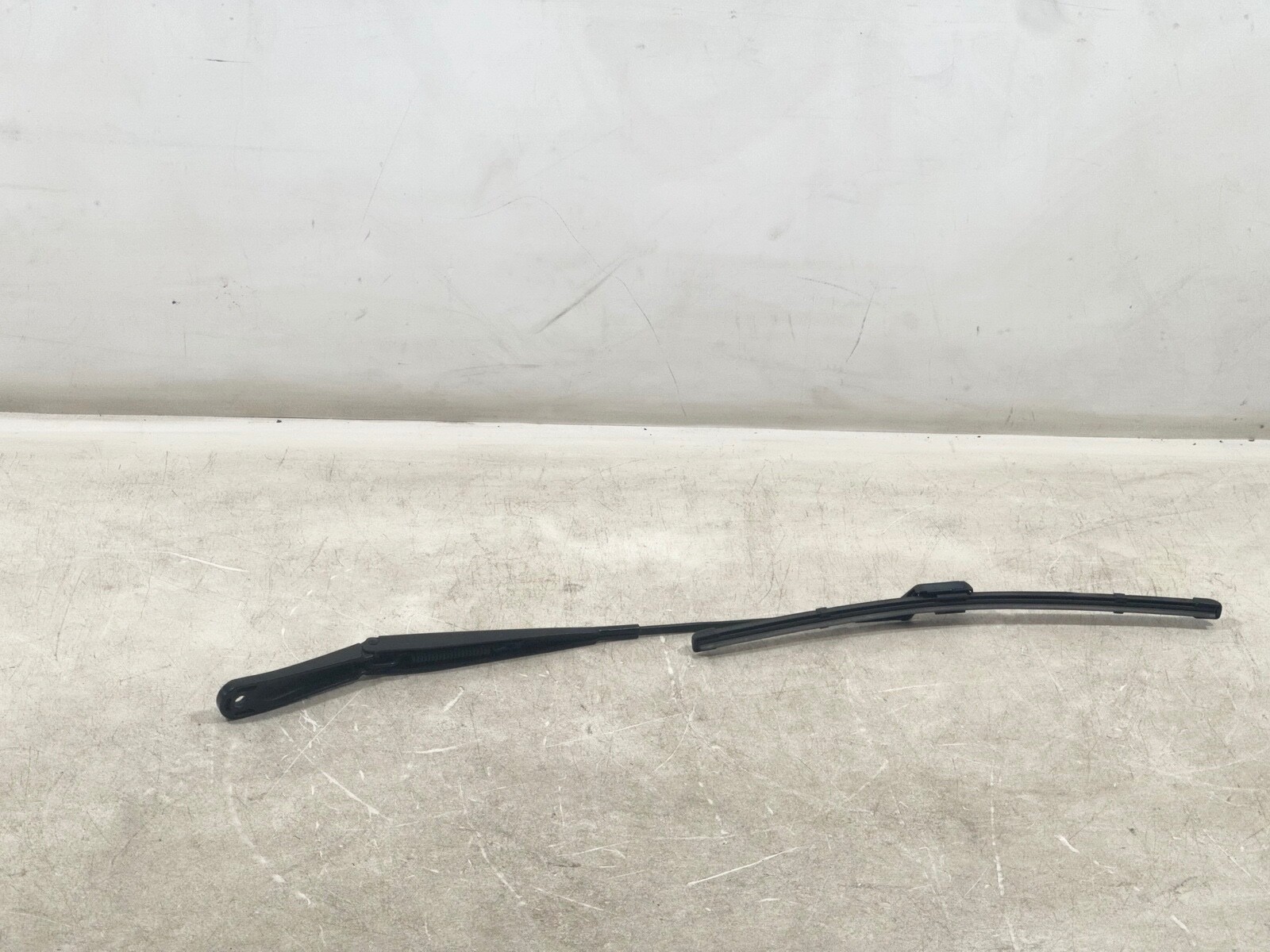 17-20 JAGUAR F-PACE FRONT RIGHT RH PASS SIDE WINDSHIELD WIPER ARM & BLADE OEM