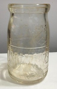 WANZER DAIRY 12 OUNCE COTTAGE CHEESE JAR CHICAGO