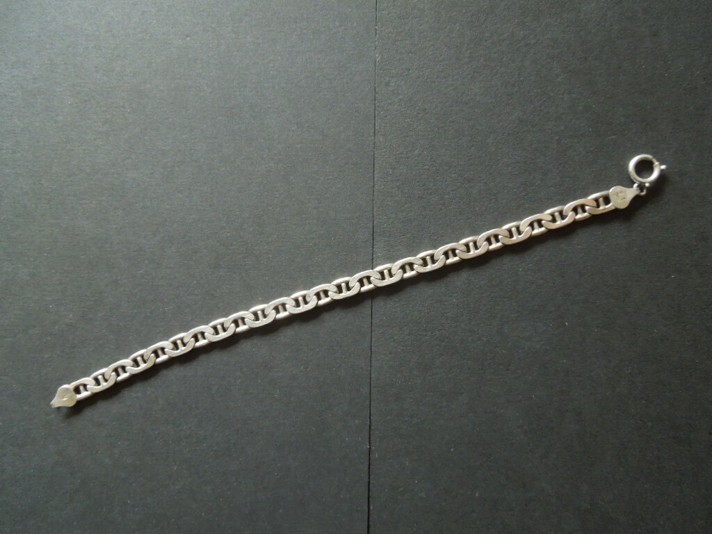 J2038 VTG SOLID ITALY 925 SILVER BRACELET LENGTH 20 CM J2038 VTG SOLID ITALY 925 SILVER BRACELET LENGTH 20 CM