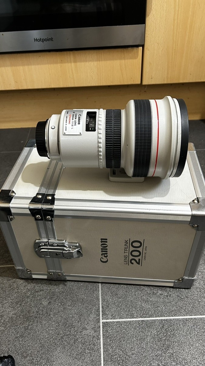 Canon EF 200mm L USM Lens With Case, Hood, Front Lens