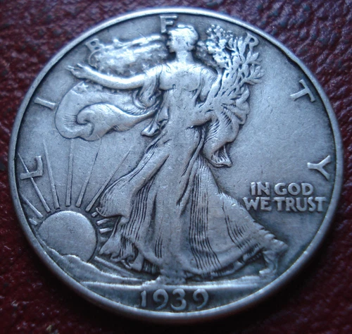1939-D WALKING LIBERTY HALF DOLLAR IN FINE CONDITION