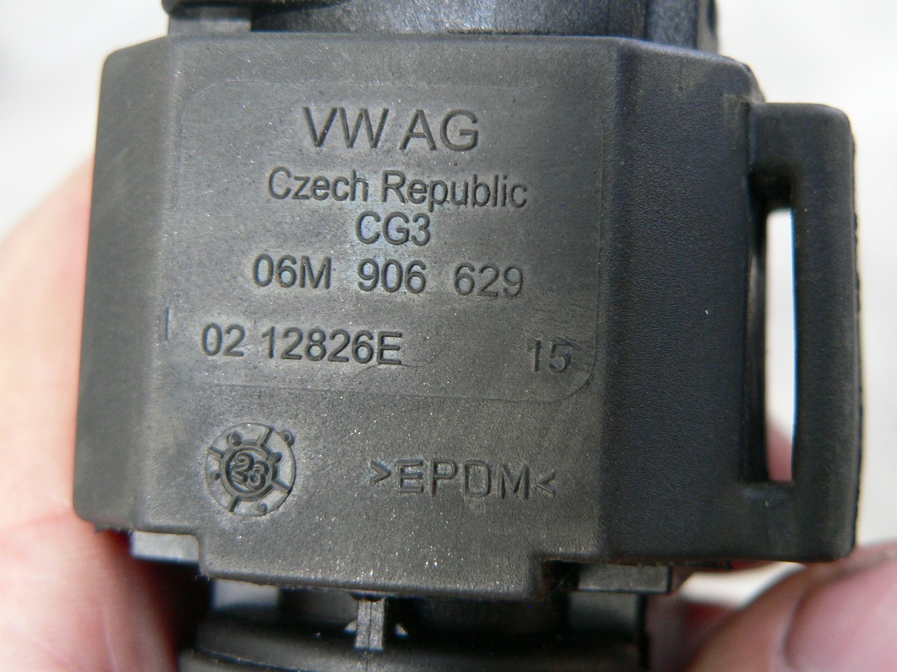 Bentley Continental & Flying Spur 4.0 V8 06m906629 Vacuum Solenoid Valve
