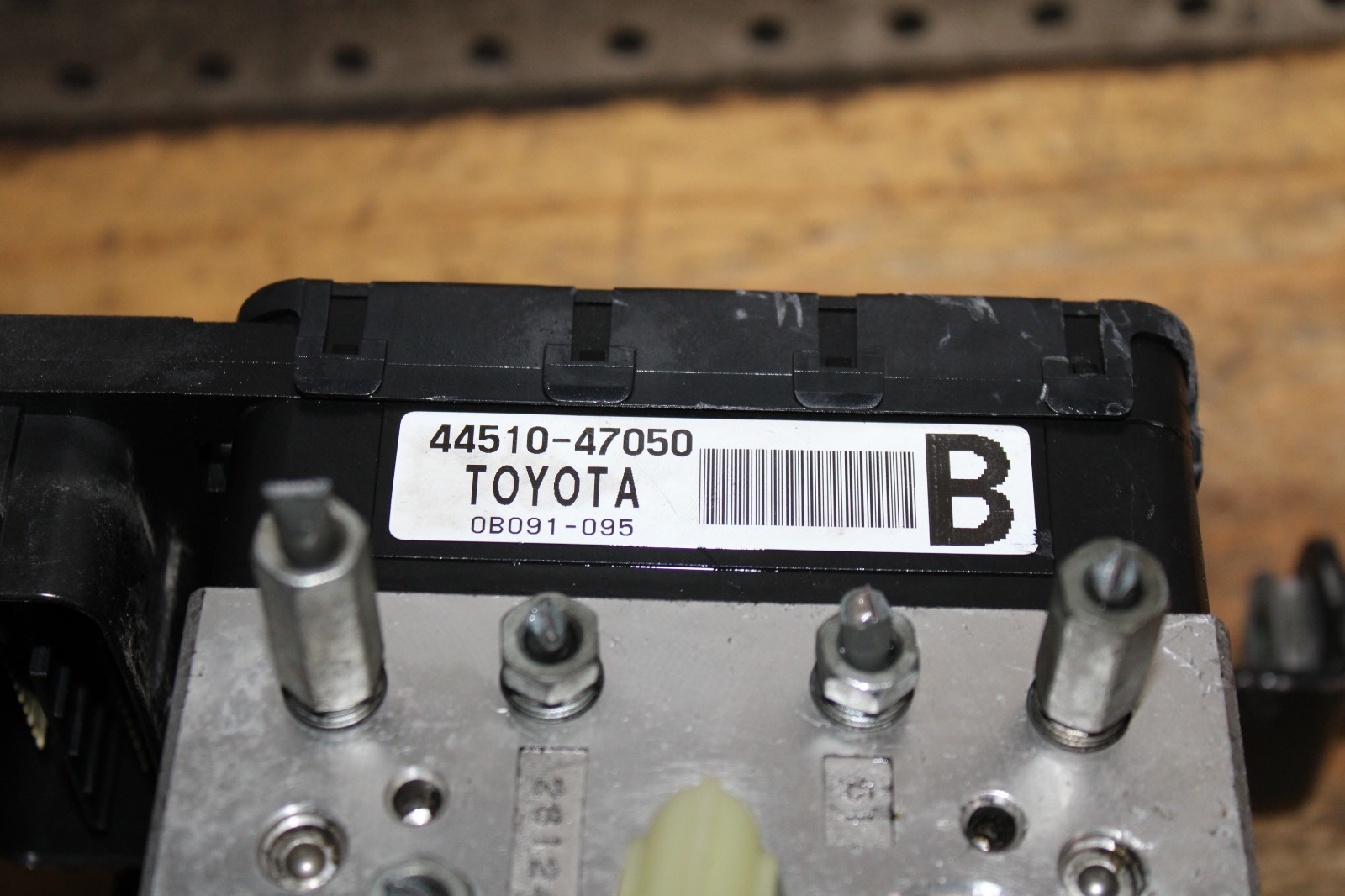 2006 TOYOTA PRIUS HYBRID ABS BRAKE PUMP SYSTEM HYDRAULIC ANTI LOCK OEM