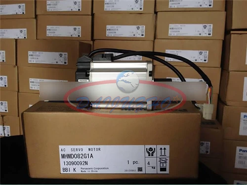 One New In Box Panasonic MHMD082G1A AC SERVO MOTOR