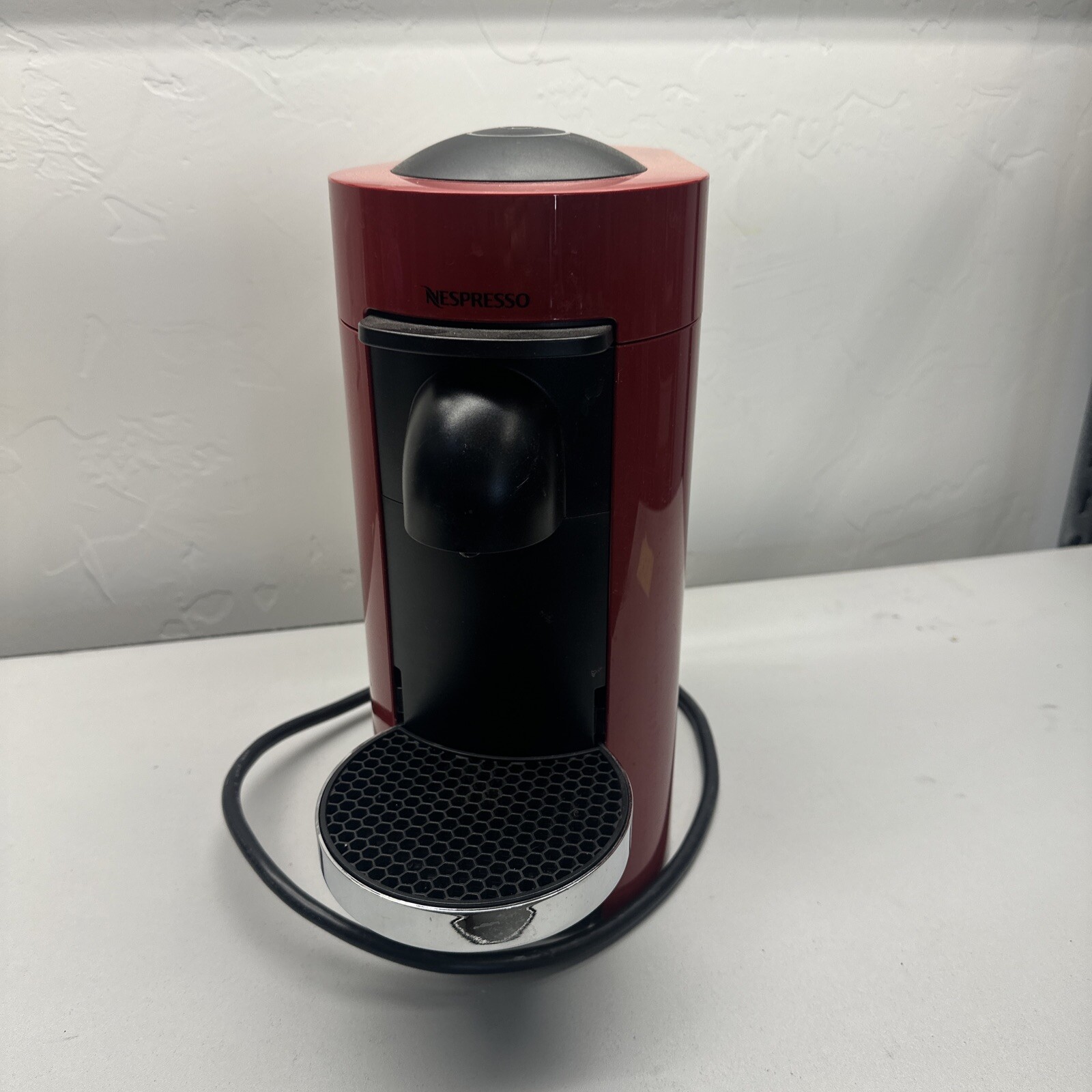 Nespresso Vertuo Plus  GDB2 Pod Capsule Coffee Maker Machine Red