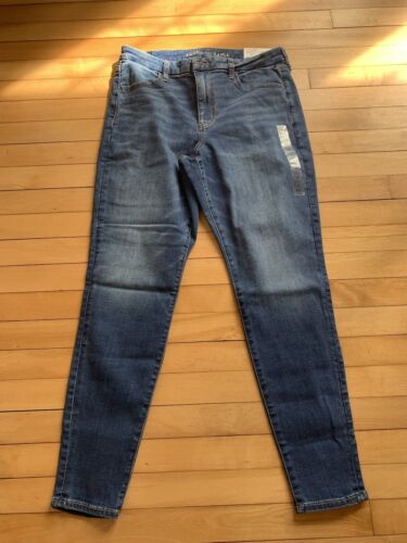 Women’s American Eagle Jeans Curvy High Rise Jegging Size 12 31W Brand NEW