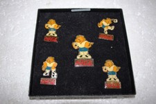 Original Coca-Cola PIN SET EURO SOCCER CUP 1996 box 5 Pins FUSSBALL EM #0181