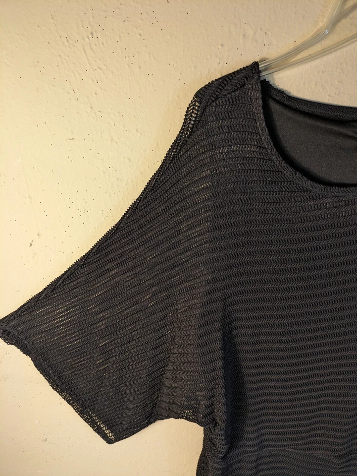 Top Cocomo Womam 1X Red de Nylon Negro Dolman Manga Media Forrado Cuello Redondo Dobladillo Ancho Foto 4 de 4