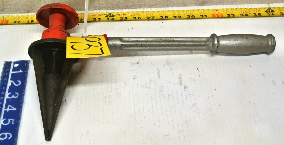 Plumbing pipe reamer outlet