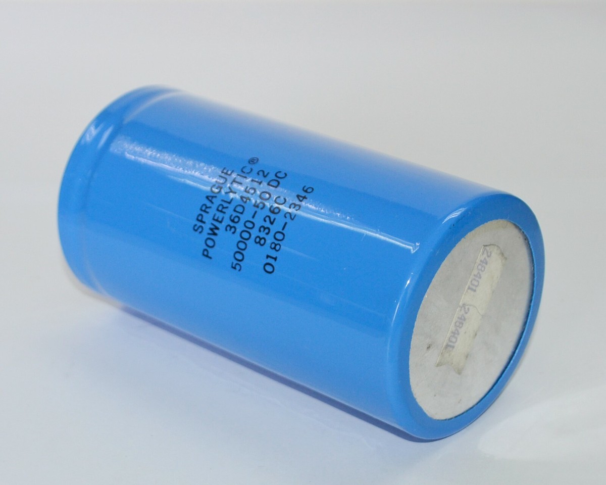 Condensatore Elettrolitico 33uf 63v 105&ordm; 6x11mm 33mf63v/105/rd