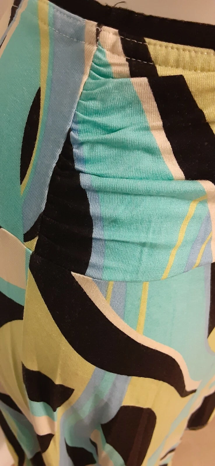 Kay Celine Gonna Multicolore Orlo Asimmetrico e Blusa Senza Maniche Taglia M