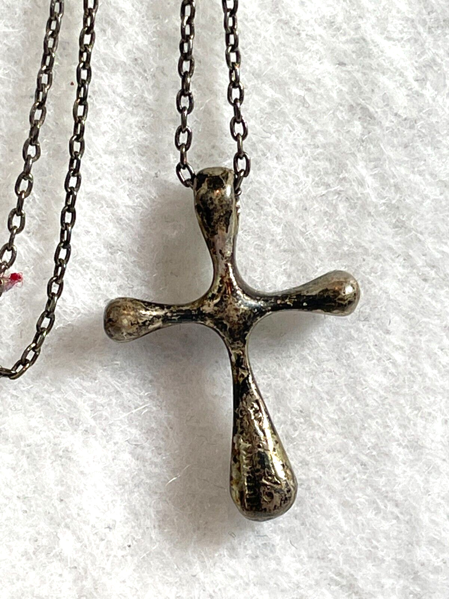 VINTAGE TIFFANY & CO STERLING SILVER ELSA PERETTI CROSS NECKLACE VINTAGE TIFFANY & CO STERLING SILVER ELSA PERETTI CROSS NECKLACE