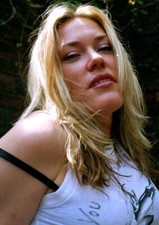 Welsh singer Cerys Matthews of rock group Catatonia London 2002 Old Photo 3