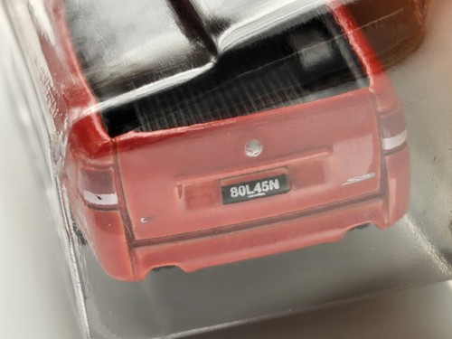 2011 MATCHBOX IN 1/64 SCALE RED '08 HOLDEN VE UTE SSV SPORTS CARS SERIES #2 - Picture 6 of 8