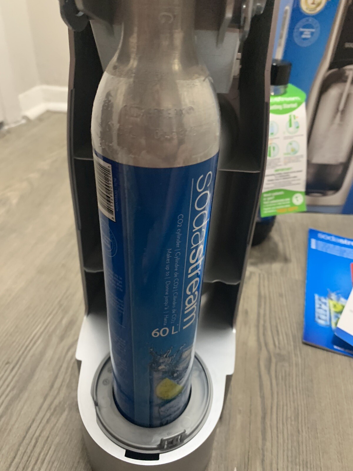 SODASTREAM Jet Starter Kit Home Soda Maker Black & Silver With Extra