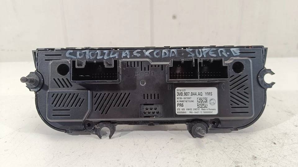 3V0907044AQ MANDO CLIMATIZADOR / 2236586 PARA SKODA SUPERB 3V3 2.0 TDI - Imagen 2 de 4