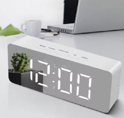 Digitaler LED Wecker mit Temperaturanzeige Tischuhr für Schlafzimmer UK