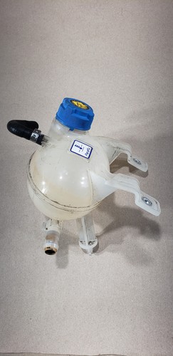 2014 - 2017 Fiat 500L COOLANT RESERVOIR BOTTLE OEM