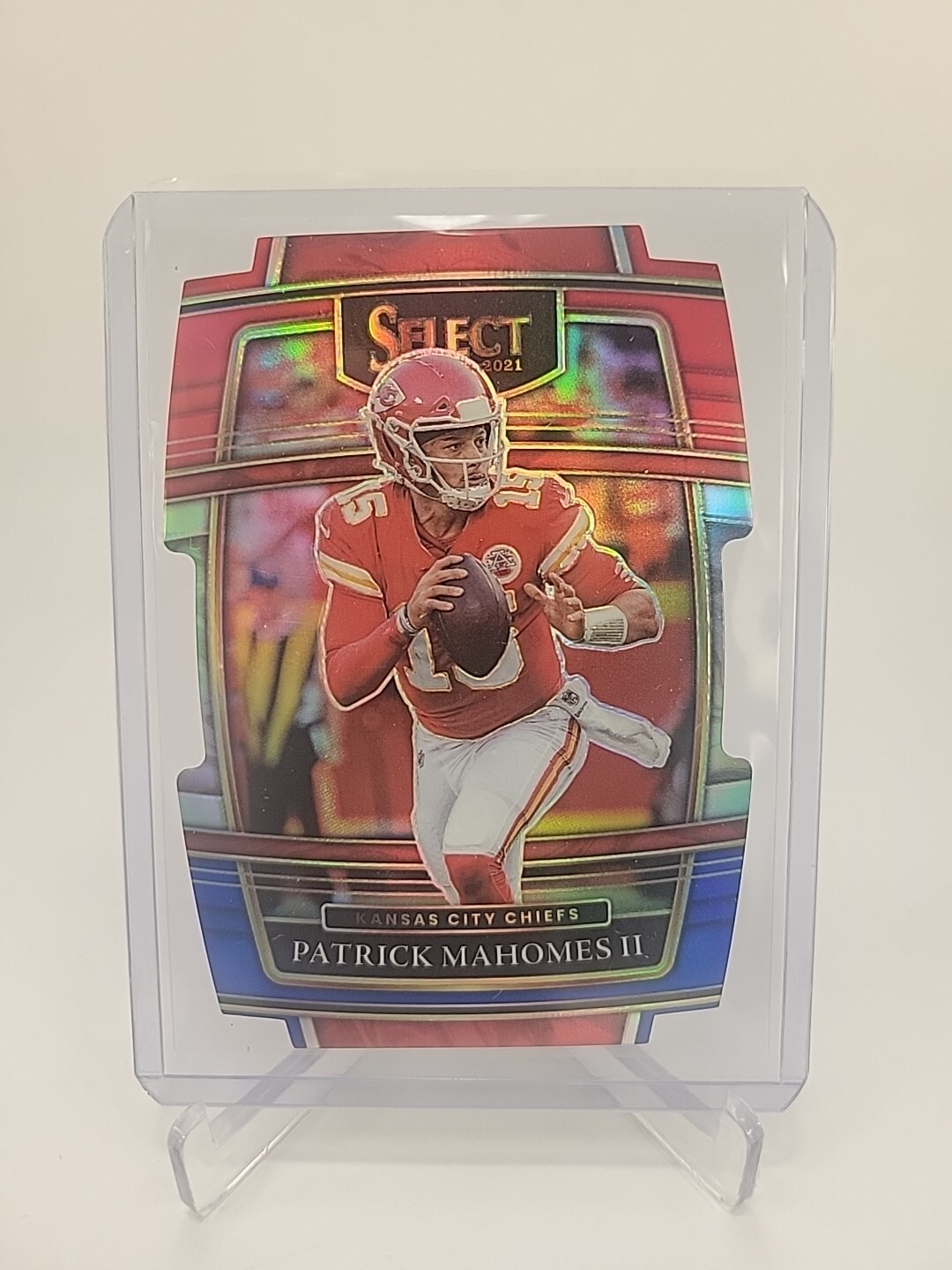 2021 Panini Select - Concourse Red & Blue Prizm Die-Cut #2 Patrick Mahomes II