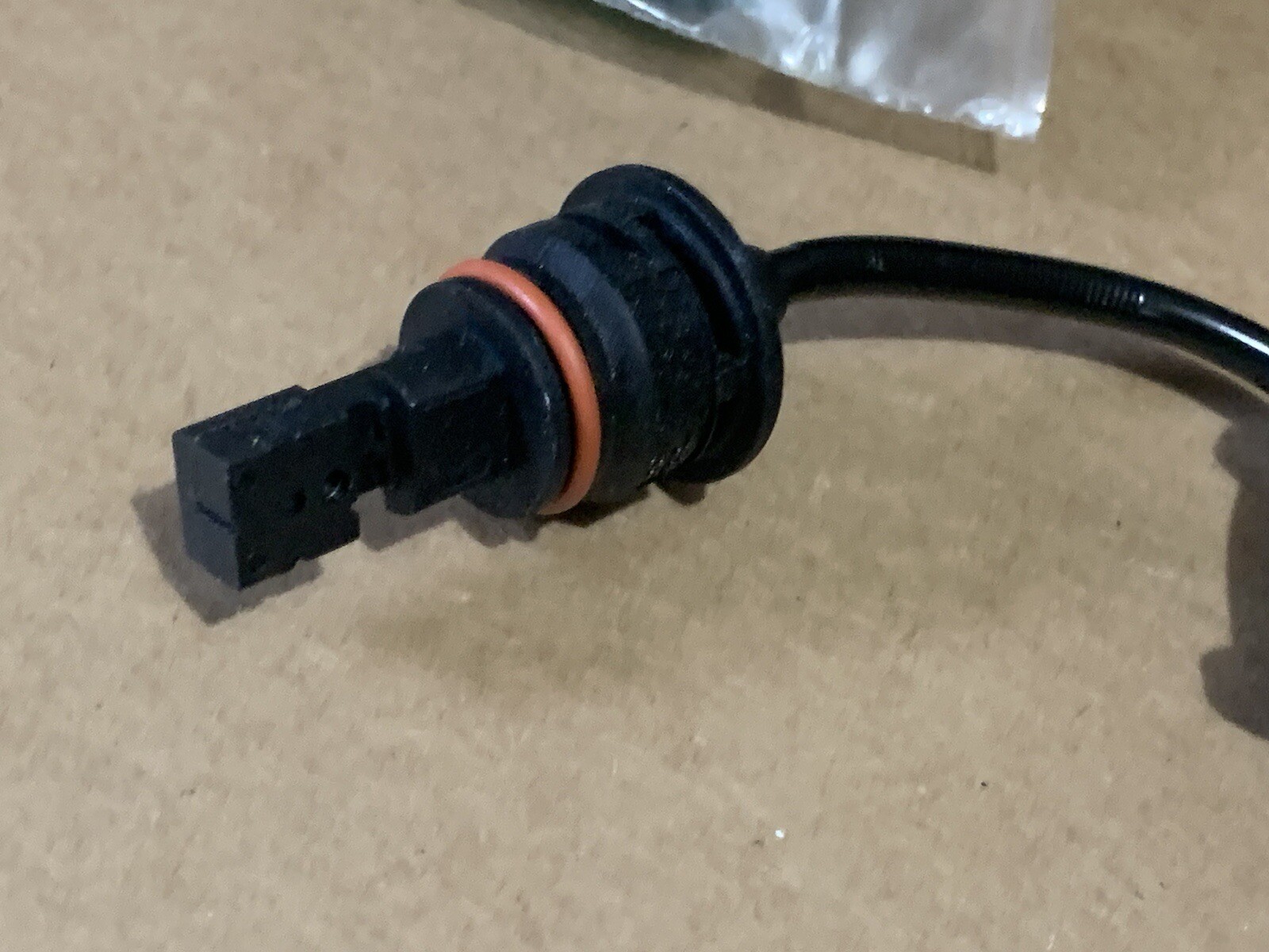 Aston Martin ABS SENSOR FRONT 1R12-90-10109