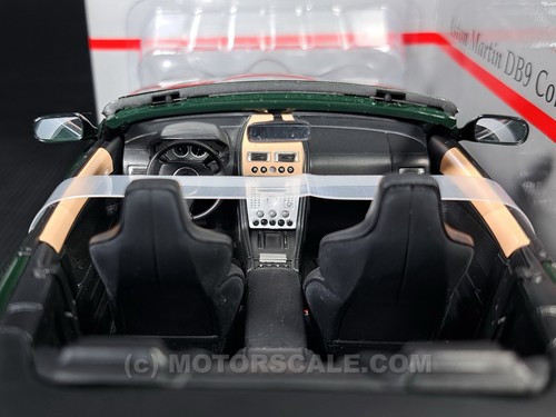 1/18 Aston Martin DB9 Convertible 2004 green Minichamps 150-137331 NEW - Imagen 10 de 12